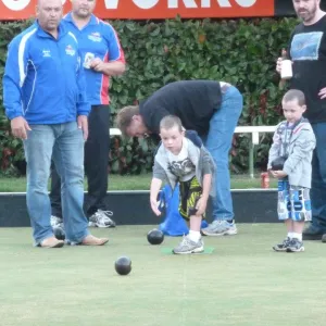 2012_02_17_friday_evening_lawn_bowls_004.jpg