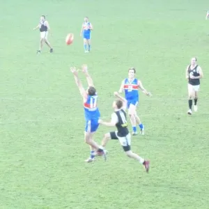2012_06_03_35s_vs_castlemaine_001.jpg
