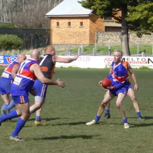2013_round_10_45s_vs_gippsland_016.jpg