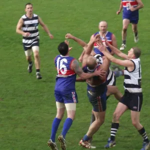 2013_round_5_35s_and_45s_vs_geelong_006.jpg