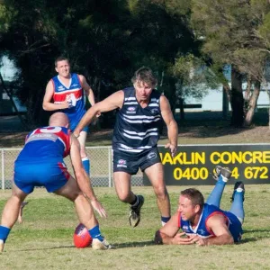 2015_05_17_round_3_35s_45s_vs_geelong_004.jpg